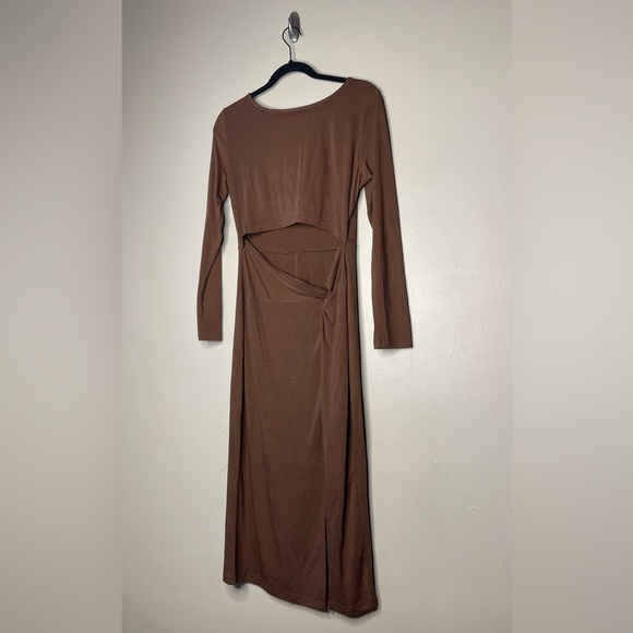 Dresses & Skirts - Dress